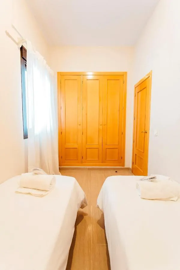 MintyStay - Teodosio Sevilla